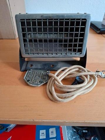 Oud Heemaf kacheltje met Embleem.  beschikbaar voor biedingen