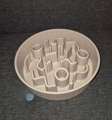 Slow feeder District 7 beschikbaar voor biedingen