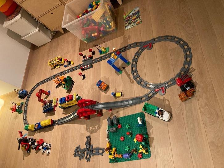 LEGO Duplo 5609 trein met uitbruiding extra sets en stenen, Kinderen en Baby's, Speelgoed | Duplo en Lego, Zo goed als nieuw, Duplo