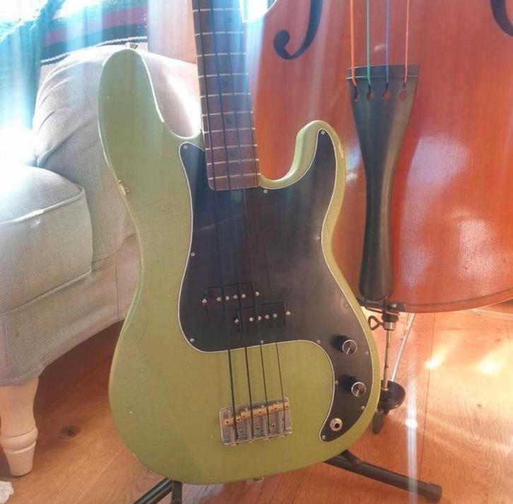 Jazz bass , precision, 4 snaar, 5 snaar, fretless, basgitaa, Muziek en Instrumenten, Snaarinstrumenten | Gitaren | Bas, Zo goed als nieuw