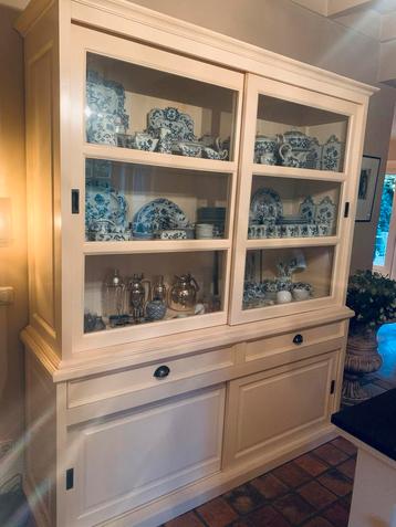 Prachtige Servieskast - Nieuwstaat! beschikbaar voor biedingen