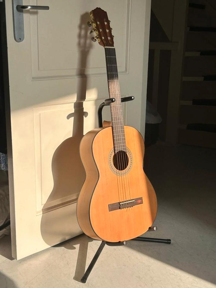 Gitaar Salvador Cortez, Muziek en Instrumenten, Snaarinstrumenten | Gitaren | Akoestisch, Zo goed als nieuw, Klassieke of Spaanse gitaar