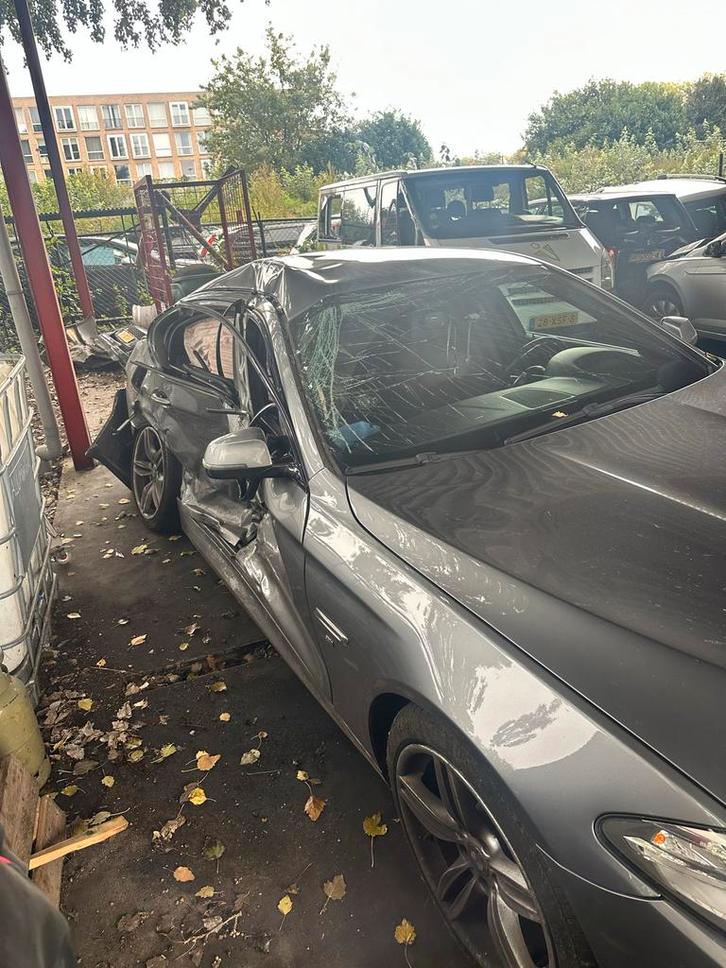 Schade BMW 520d - 155.000km, Auto diversen, Schadeauto's, BMW, Automaat, Diesel, Sedan, Zilver of Grijs, Ophalen