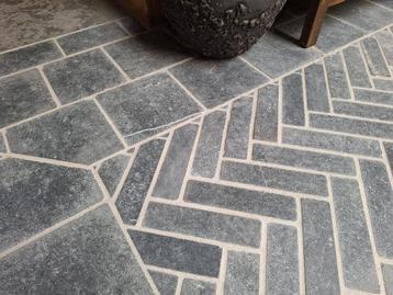 landelijke waalsteentjes Vietnamese hardsteen Rustiek beschikbaar voor biedingen