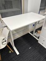 IKEA Skarsta Zit Sta Bureau - Wit, Huis en Inrichting, Bureaus, Ophalen, In hoogte verstelbaar, Gebruikt, Stabureau