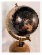 Decoratieve wereldbol hout en koper, hoogte 22 cm, Ophalen of Verzenden