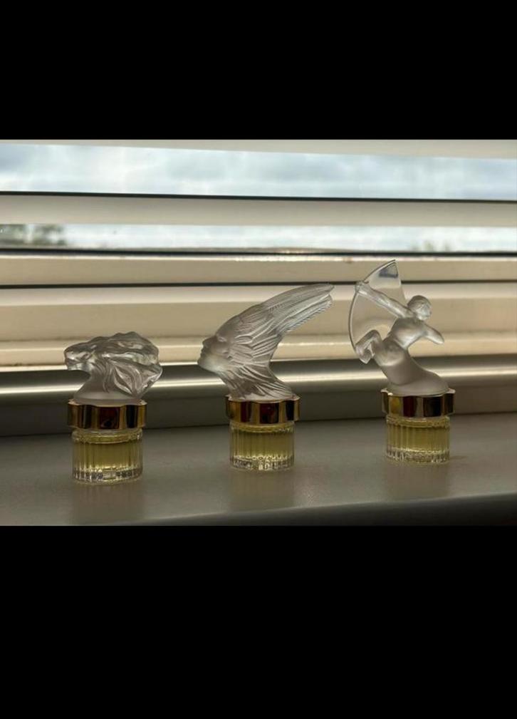 Lalique Les Mascottes Miniaturen Set 2000, Sieraden, Tassen en Uiterlijk, Uiterlijk | Parfum, Nieuw, Ophalen of Verzenden