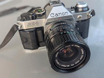 Canon AE-1 Program + lenzen beschikbaar voor biedingen