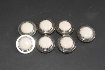 Set van 7 Unieke Retro knopen Vintage 50s beschikbaar voor biedingen