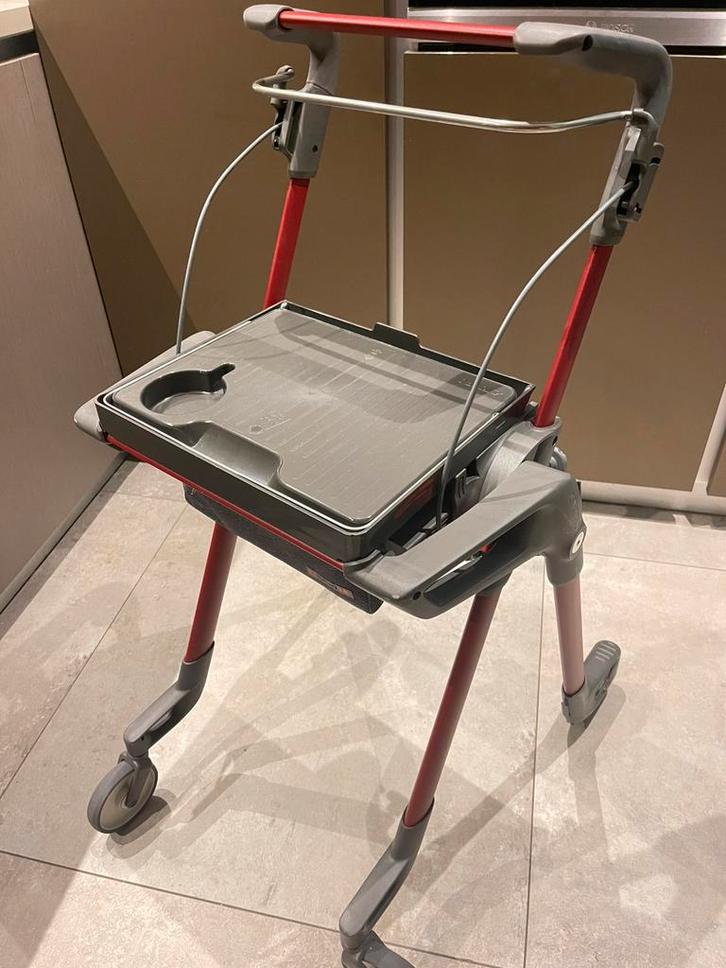 Topro hestia thuis rollator/binnen zeer goede staat, Diversen, Rollators, Zo goed als nieuw, Ophalen