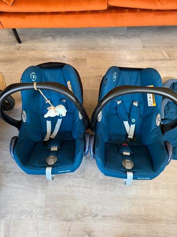 Maxi cosi pebble autostoeltjes blauw duo (tweeling)  beschikbaar voor biedingen