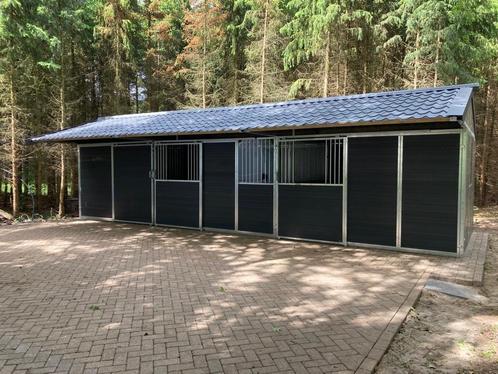 paardenstallen authentiek demontabel en eventueel verplaatsb, Dieren en Toebehoren, Stalling en Weidegang, Stalling, 4 paarden of pony's of meer