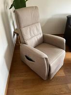 Sta op stoel Porto de Luxe in kleur beige, Huis en Inrichting, Fauteuils, Ophalen, Zo goed als nieuw, 50 tot 75 cm, Leer