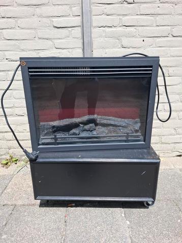 Elektrische haard - Vrijstaand beschikbaar voor biedingen