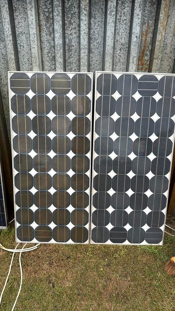 Zonnepanelen 80w 2x sharp 2x helios, Doe-het-zelf en Verbouw, Elektra en Kabels, Gebruikt, Ophalen