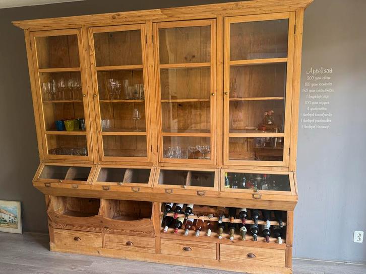 Originele Portugese winkelkast met vooroorlogs glas, wijnrek, Huis en Inrichting, Kasten | Dressoirs, Gebruikt, 200 cm of meer