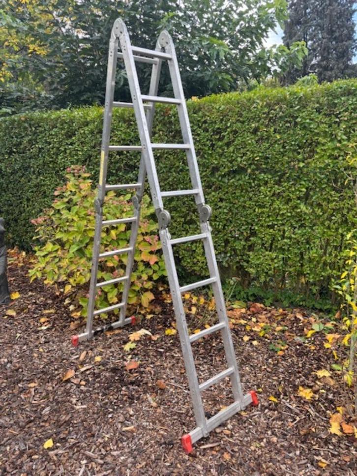 Ladder Altrex 4X4, Doe-het-zelf en Verbouw, Ladders en Trappen, Gebruikt, Ladder, 4 meter of meer, Opvouwbaar of Inschuifbaar