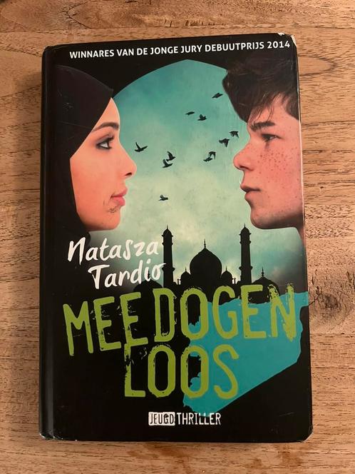 Natasza Tardio - Meedogenloos, Boeken, Kinderboeken | Jeugd | 13 jaar en ouder, Zo goed als nieuw, Ophalen of Verzenden