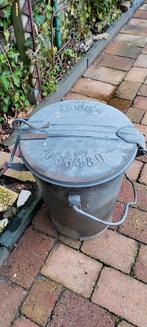 Echte oude Arnhemse ijzeren vuilnisemmer, Ophalen, Gebruikt