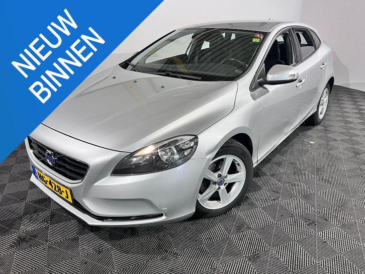 Volvo V40 1.6 D2 Momentum, Auto's, Volvo, Bedrijf, Te koop, V40, ABS, Airbags, Airconditioning, Alarm, Boordcomputer, Centrale vergrendeling