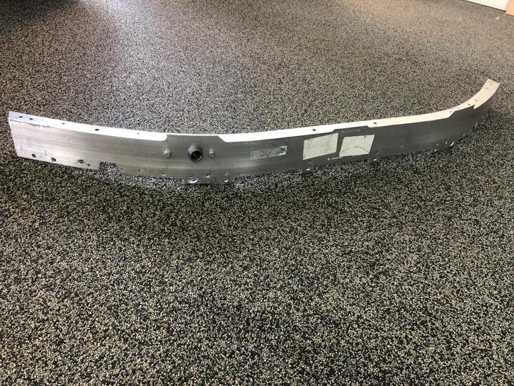 Originele bumperbalk Mercedes GLC - aluminium - nieuw!, Auto-onderdelen, Carrosserie en Plaatwerk, Bumper, Mercedes-Benz, Voor
