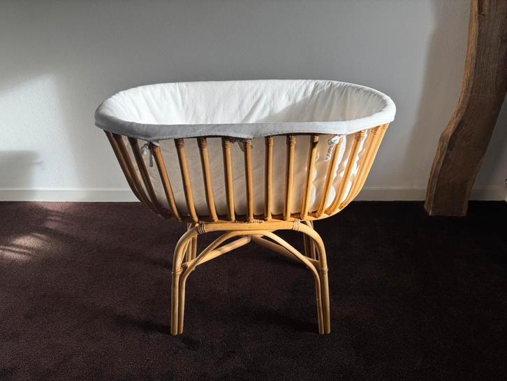 Rotan wieg - Child Home Belgium, Kinderen en Baby's, Babywiegjes en Ledikanten, Zo goed als nieuw, Wieg, Ophalen