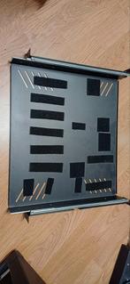 Adam Hall uitschuifbaar 19 inch plateau, Ophalen of Verzenden, Overige instrumenten