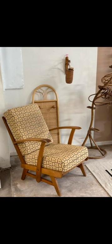 Vintage fauteuil beschikbaar voor biedingen