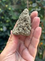 Pyriet Mineraal Stuk, Verzamelen, Mineralen en Fossielen, Ophalen of Verzenden, Mineraal