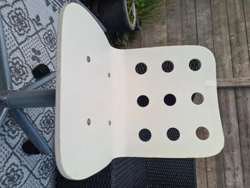 Kinderstoelen degelijk van Ikea per stuk of per 2 wit  beschikbaar voor biedingen