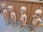 4 stuks paspopjes voor winkel kinderkleren baby te koop, Ophalen, Gebruikt