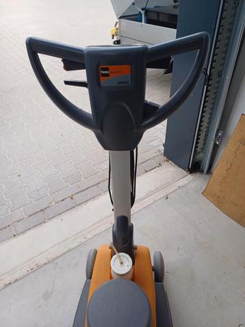 Taski Omni Ergodisc - Professionele Schrob-/Polijstmachine beschikbaar voor biedingen