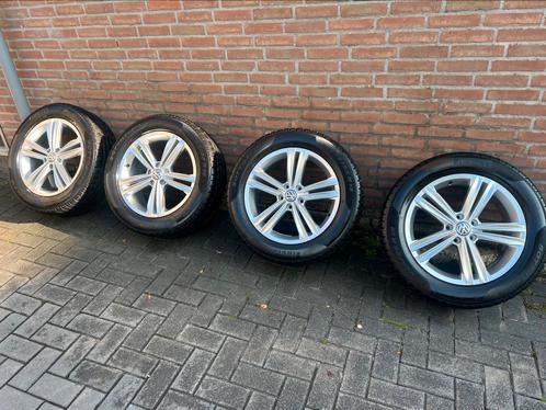 Volkswagen Tiguan 18” sebring winterset, Auto-onderdelen, Banden en Velgen, Banden en Velgen, Winterbanden, 18 inch, 235 mm, Personenwagen