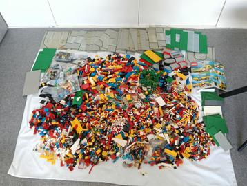Lego jaren 80 en 90 beschikbaar voor biedingen