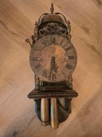 Antieke Lantaarnklok, Ophalen