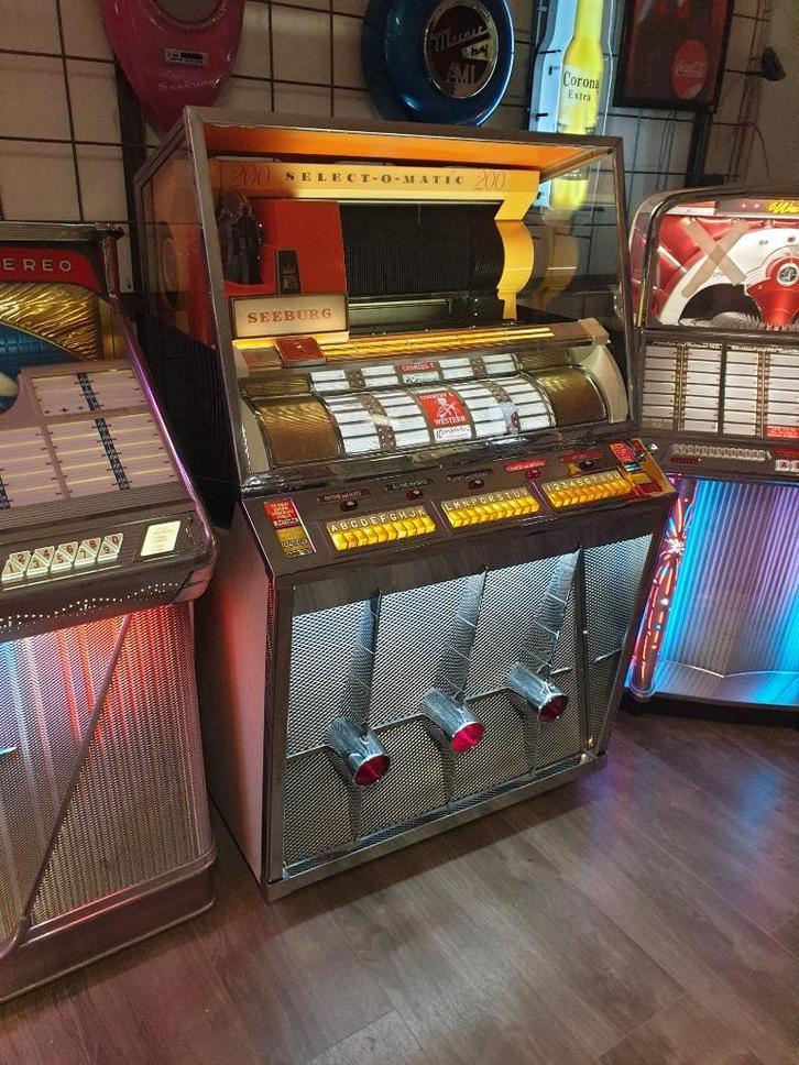Seeburg KD200 3 jaar garantie, Verzamelen, Automaten | Jukeboxen, Zo goed als nieuw, Seeburg, 1950 tot 1960, Met singles, Ophalen