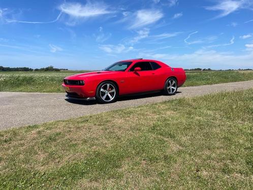Dodge Challenger SRT8 Hemi 6.4 ltr498 PK 2014 rood 74.300 km, Auto's, Dodge, Particulier, Challenger, ABS, Adaptieve lichten, Airbags