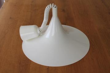 Heksenhoed lamp, hanglamp, wit metaal, plafondlamp beschikbaar voor biedingen