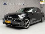 BMW 3-serie 320i High Executive / NAP / Nette Auto, Auto's, BMW, Achterwielaandrijving, Euro 6, 4 cilinders, Zwart