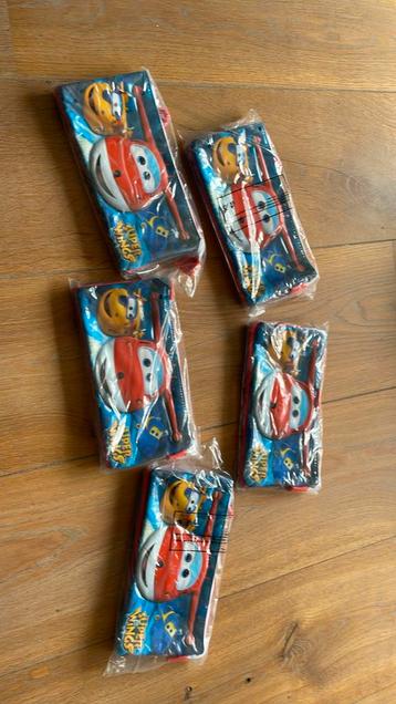 Etui 5 stuks beschikbaar voor biedingen