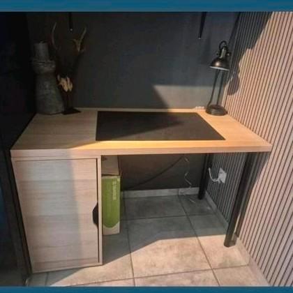 Bureau, Huis en Inrichting, Bureaus, Zo goed als nieuw, Ophalen