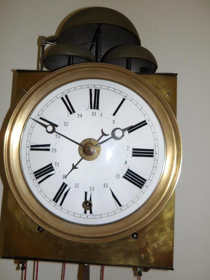 Comtoise Kwartierslagwwerk op 3 bellen, Antiek en Kunst, Antiek | Klokken, Ophalen