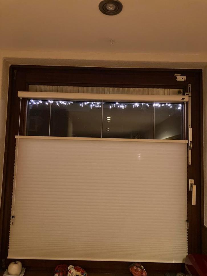 Luxaflex duette .Creme 1060 x 1000 en 930 x 1000. emen, Huis en Inrichting, Stoffering | Gordijnen en Lamellen, Zo goed als nieuw