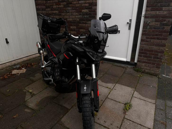 Aprilia Tuareg 660 2024 VOLLE OPTIE, Motoren, Motoren | Aprilia, Particulier, Toermotor, Ophalen