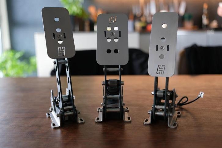 Heusinkveld Sprint Pedalen + Baseplate - Zo goed als nieuw!, Computers en Software, Joysticks, Zo goed als nieuw, Ophalen of Verzenden