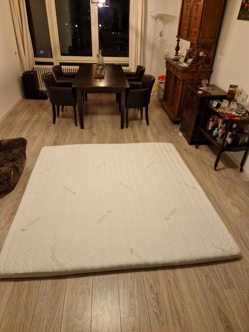 Mattress topper 200 cm x 200 cm x 8cm, Huis en Inrichting, Slaapkamer | Matrassen en Bedbodems, Zo goed als nieuw, Overige maten