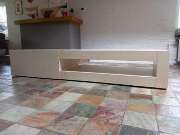 TV-kast