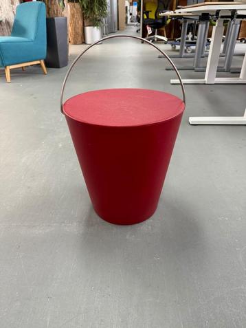 Moving by Maxdesign kruk beschikbaar voor biedingen