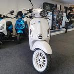 Nieuwe Vespa Sprint Iget 45 Black&white 2024 custom, Fietsen en Brommers, Scooters | Vespa, Ophalen, Overige modellen, Maximaal 45 km/u