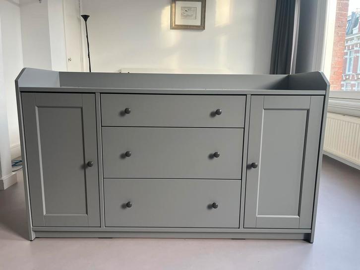 Grijze Hauga Buffetkast - Ikea, Kinderen en Baby's, Kinderkamer | Commodes en Kasten, Gebruikt, Kast, 105 cm of meer, 100 cm of meer